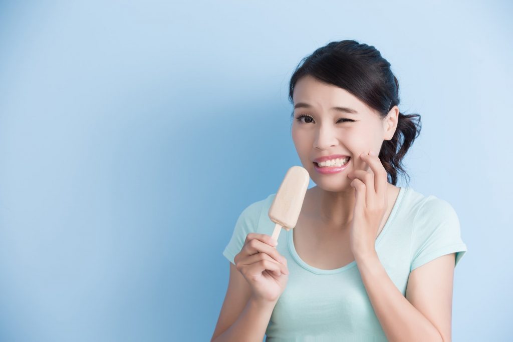 ¿Qué es la sensibilidad dental y cómo combatirla? 2 clinica dental reus sensibilidad dental 2